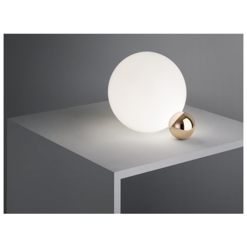 chaplins-flos-flos-copycat-table-lamp-lifestyle