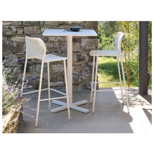 chaplins-emu-darwin-outdoor-barstool-2