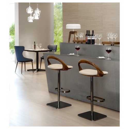 chaplins-porada-ester-barstool-2