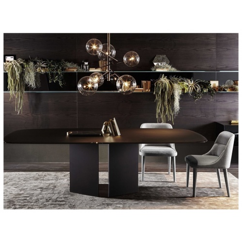 chaplins-gallotti-radice-eyl-dining-table-2