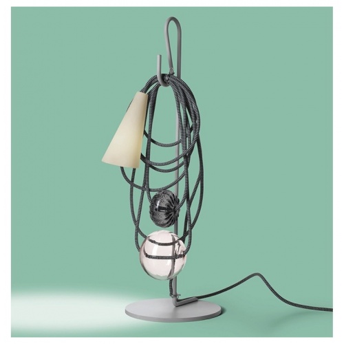 chaplins-foscarini-filo-table-lamp-2