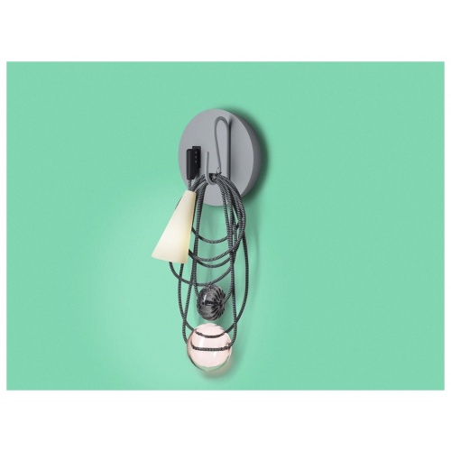 chaplins-foscarini-filo-wall-light-amethyst