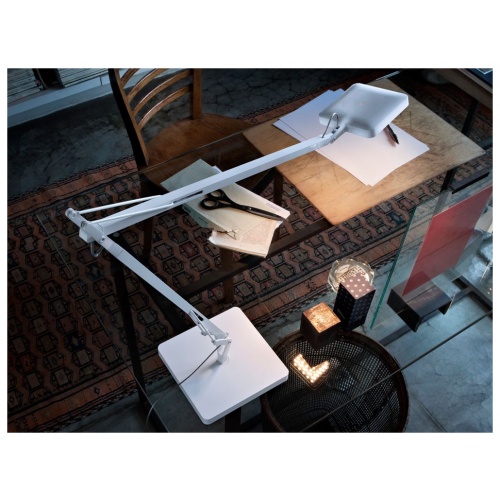 chaplins-flos-kelvin-led-table-lamp-7