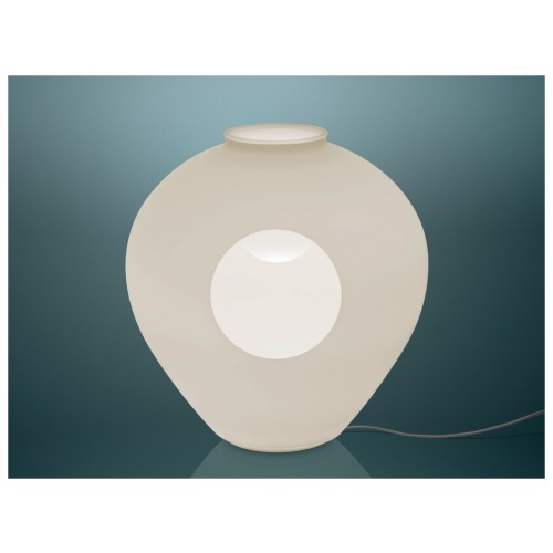 chaplins-foscarini-madre-table-lamp-6