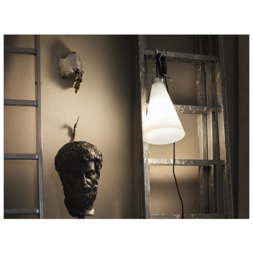 chaplins-flos-may-day-table-lamp-limited-edition-lifestyle-2