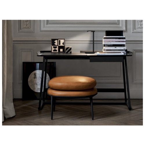 chaplins-flos-oblique-table-lamp-lifestyle-7