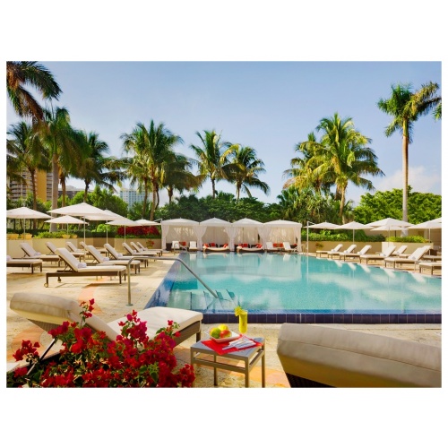 chaplins-tuuci-ocean-master-max-single-cantilever-parasol-1