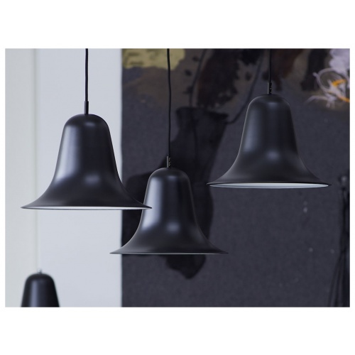 pantop-pendant-black-lifestyle-3