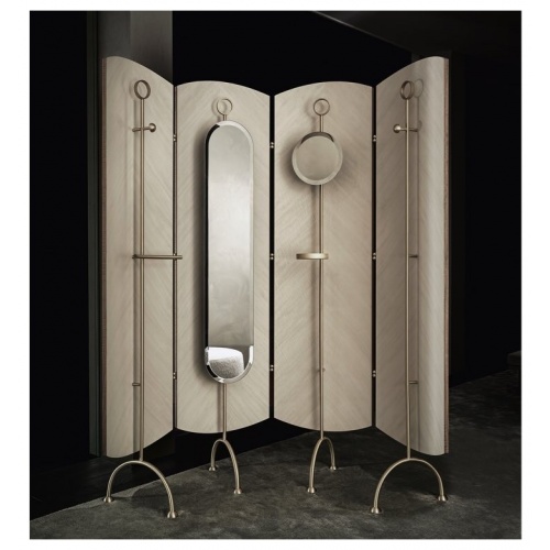 chaplins-gallotti-radice-shield-screen-2