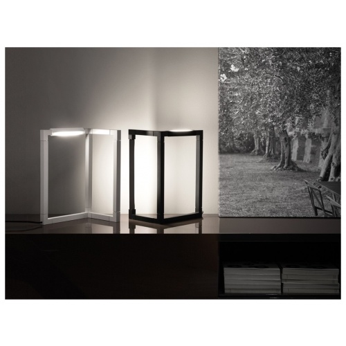 spigolo-xs-amb-white-and-black