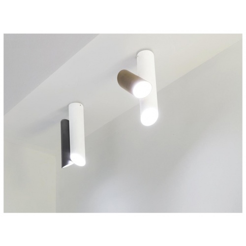 a-2tubes-ceiling-black-gold