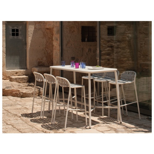 chaplins-emu-yard-lifestyle