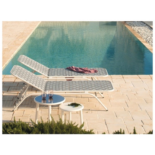chaplins-emu-yard-stackable-sun-bed