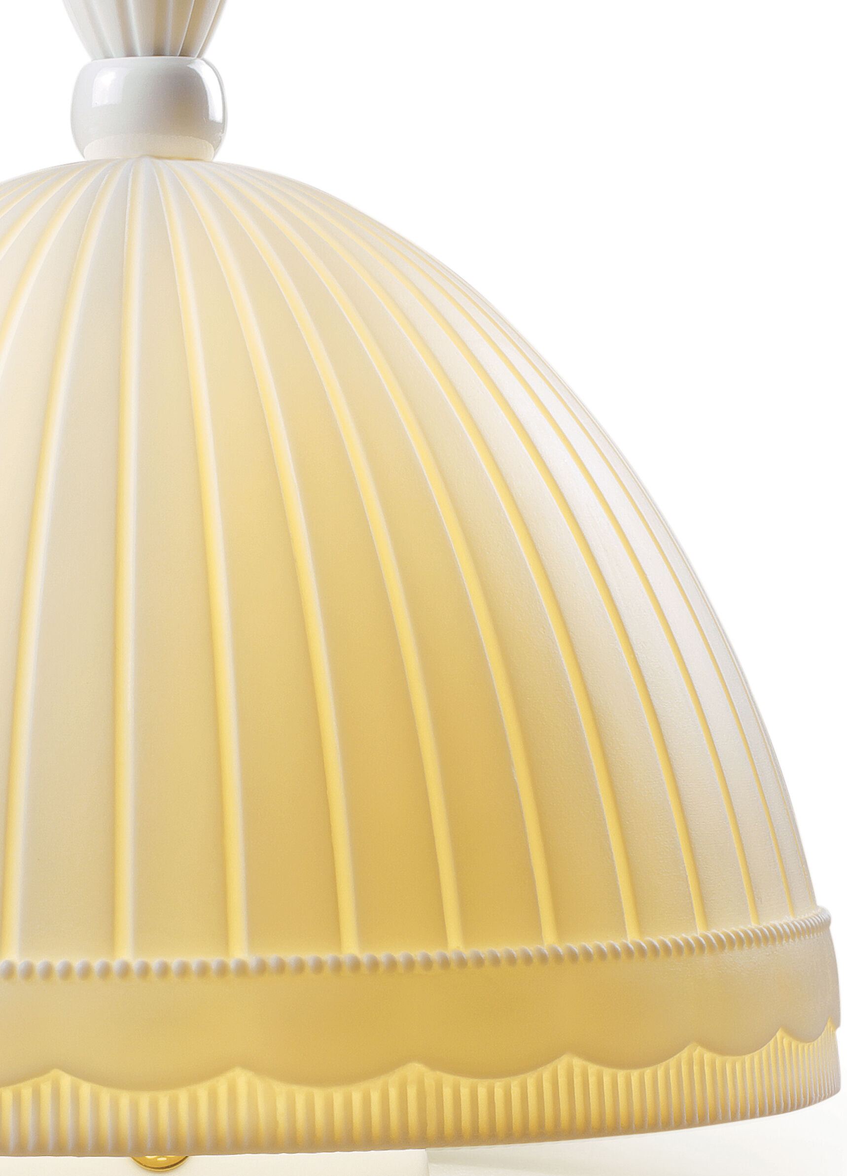 Mademoiselle Elisabeth Table Lamp (UK) 5 Mademoiselle Elisabeth Table Lamp (UK) 5
