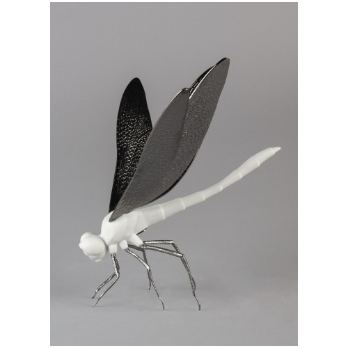 Dragon-fly Figurine. Matte White 8