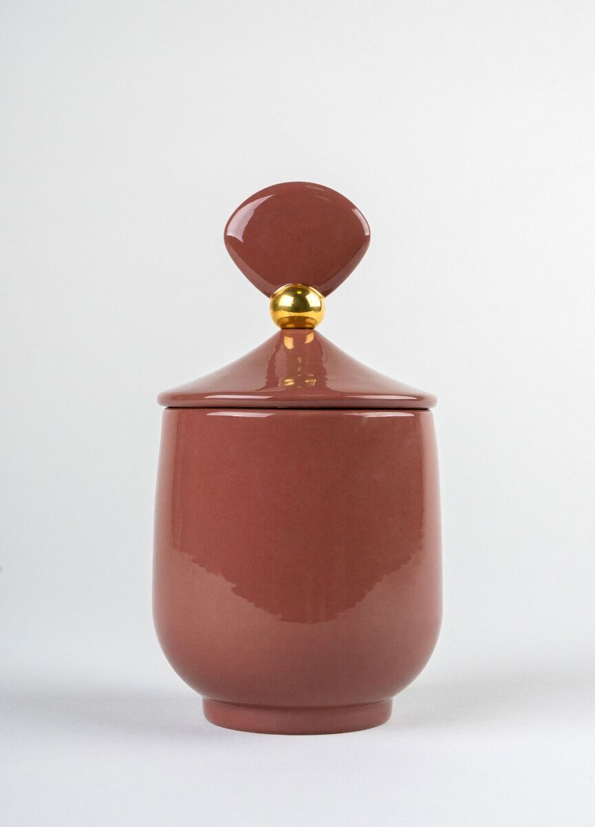 Scarab candle Luxurious animals. Moonlight Scent 11 Scarab candle Luxurious animals. Moonlight Scent 11