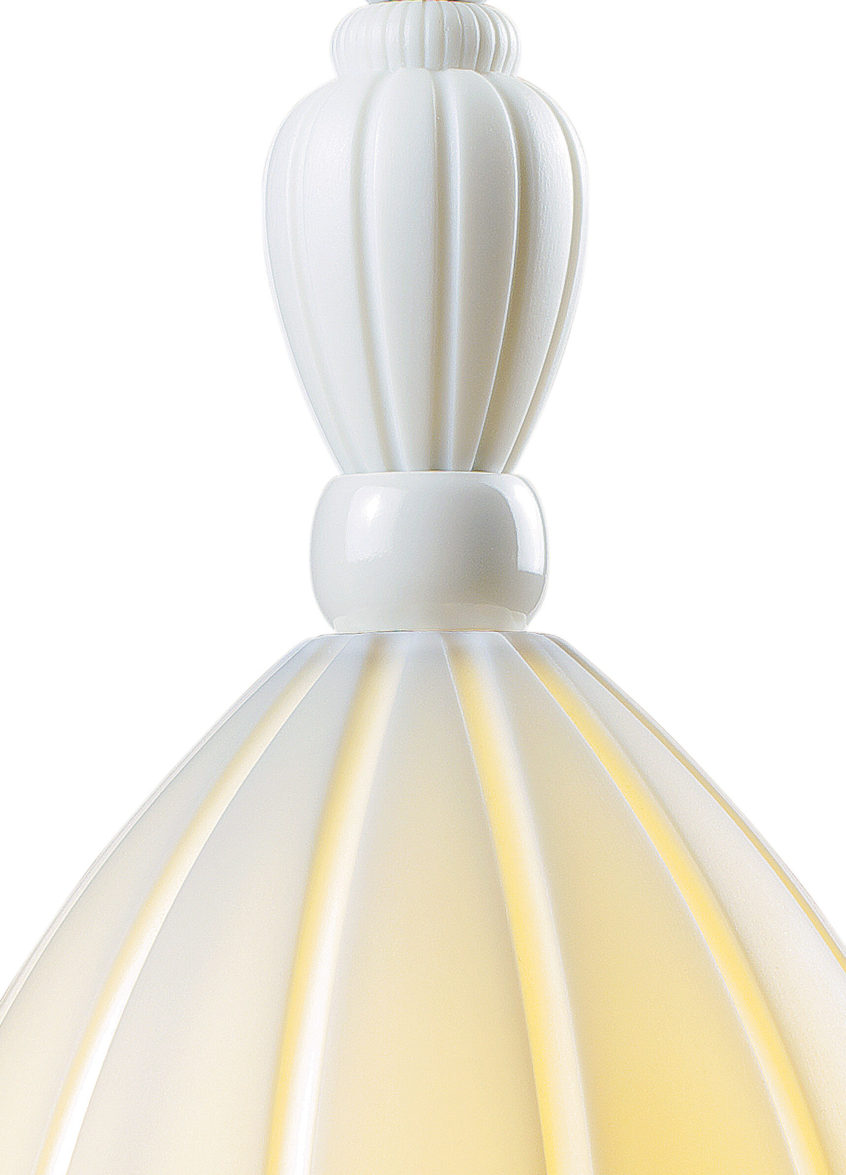 Mademoiselle Daniela Lamp (UK) 7 Mademoiselle Daniela Lamp (UK) 7