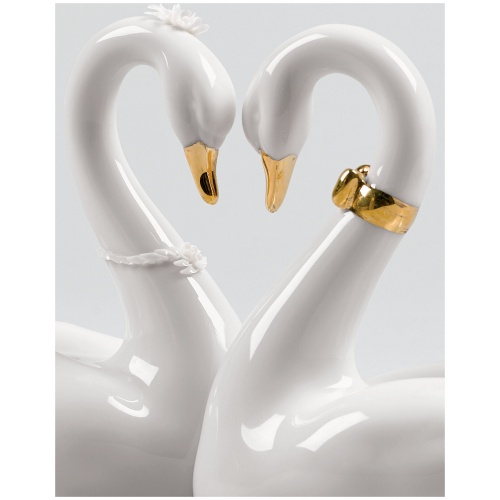 Endless Love Swans Figurine. Golden Luster 6