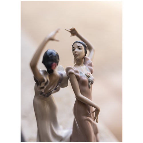 Ole Flamenco Couple Figurine 7