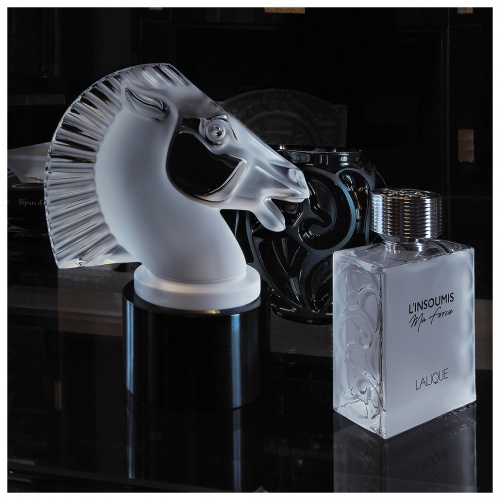 Longchamp lighted horse sculpture 5