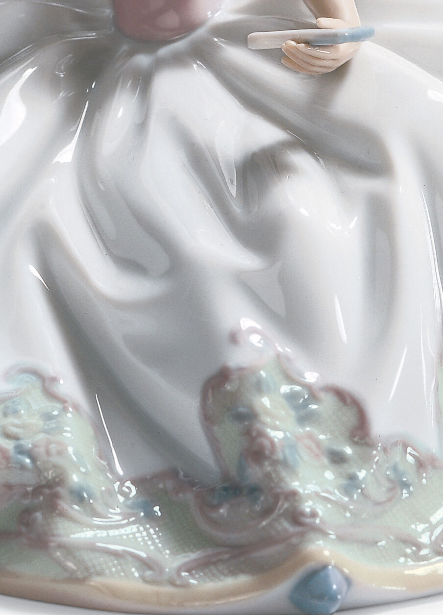 At The Ball Woman Figurine 5 At The Ball Woman Figurine 5