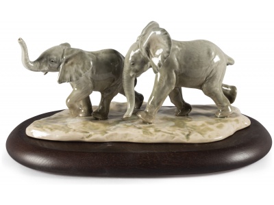 Following The Path Elephants Sculpture