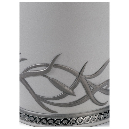 Herons Realm Covered Vase Figurine. Silver Lustre 5