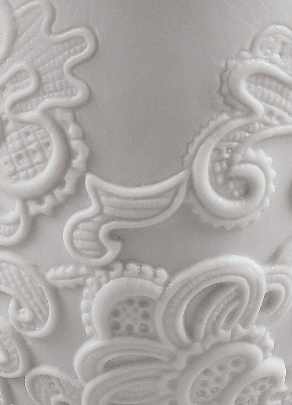 Small lace cup 5 Small lace cup 5