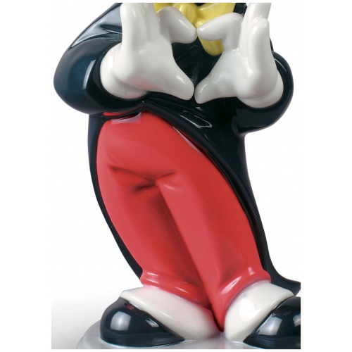 Mickey Mouse Figurine 8