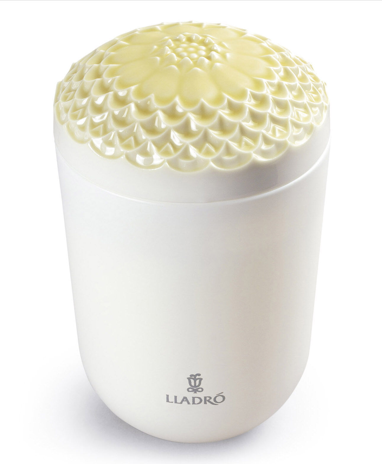 Echoes of Nature Candle. Tropical Blossoms Scent 5 Echoes of Nature Candle. Tropical Blossoms Scent 5