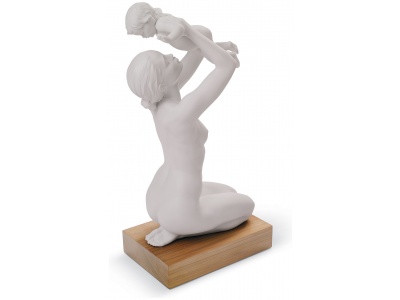Beginnings Mother Figurine 3