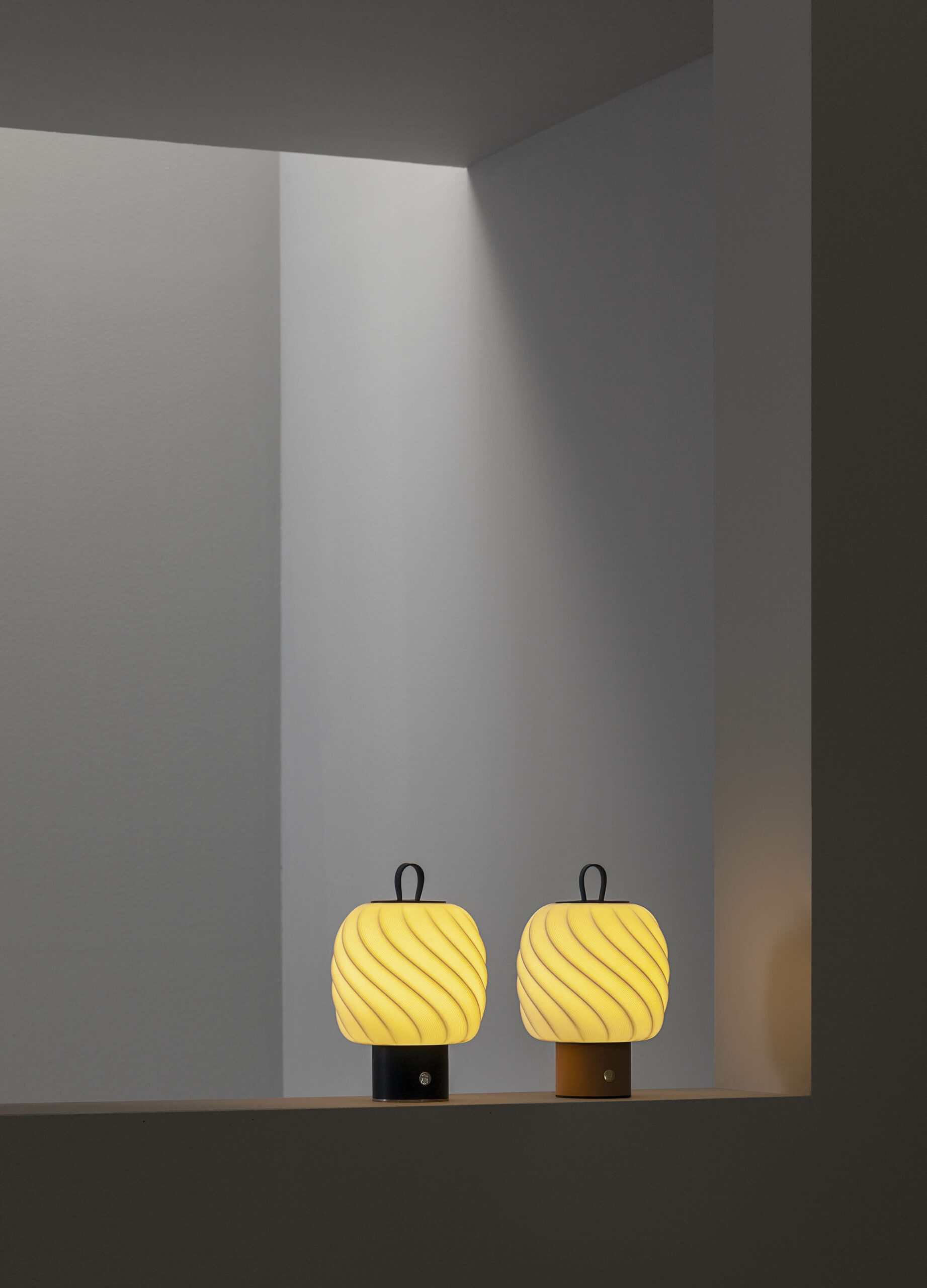 Ice Cream portable lamp. Medium. Nude 5 Ice Cream portable lamp. Medium. Nude 5