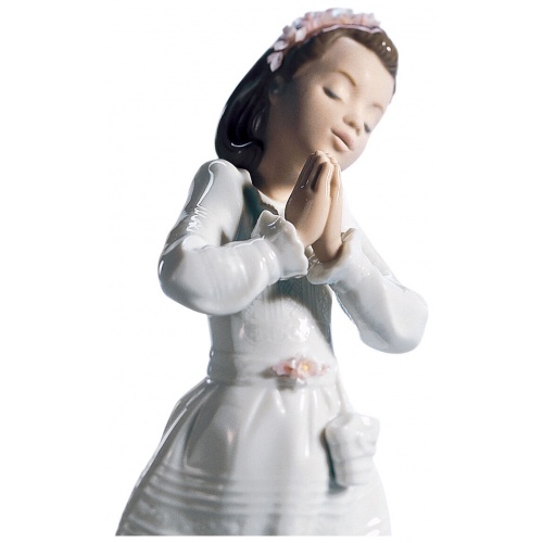 Communion Prayer Girl Figurine 5