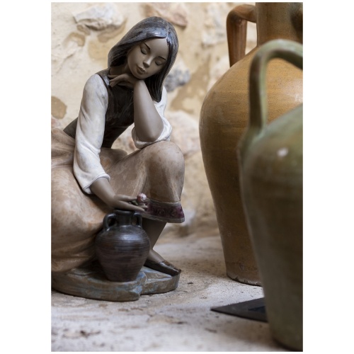 Classic Water Carrier Woman Figurine 7