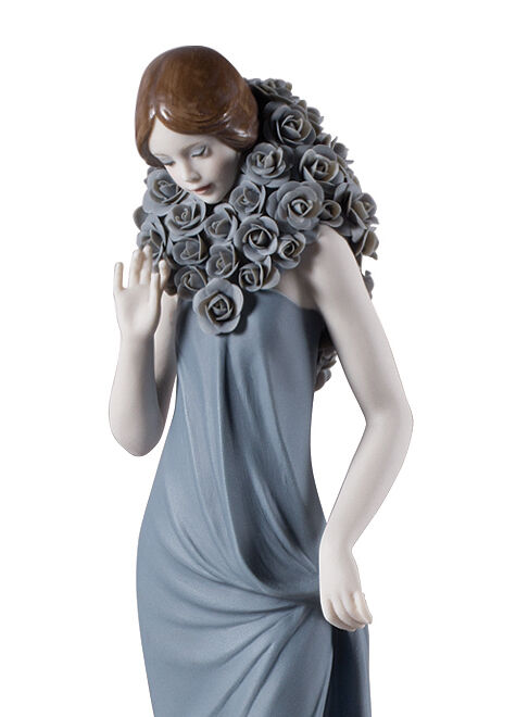 Haute Allure Sophisticated Elegance Woman Figurine. Limited Edition 5 Haute Allure Sophisticated Elegance Woman Figurine. Limited Edition 5