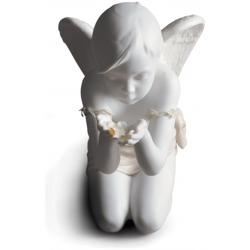 A Fantasy Breath Angel Figurine 8