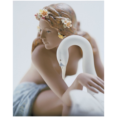 Leda and The Swan Figurine 5