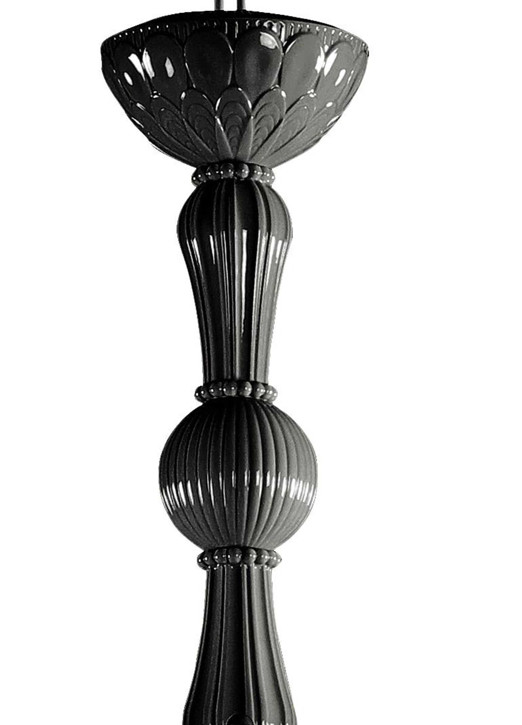 Ivy and Seed 16 Lights Chandelier. Medium Flat Model. Absolute Black (CE/UK) 6 Ivy and Seed 16 Lights Chandelier. Medium Flat Model. Absolute Black (CE/UK) 6