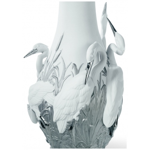 Herons’ Realm Vase. Silver Lustre 6
