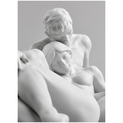 An everlasting moment Couple Sculpture 8