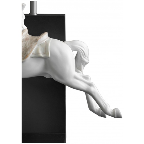 Horse on Pirouette Table Lamp (UK) 6