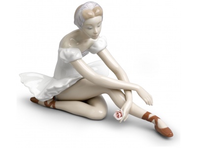 Rose Ballet Figurine