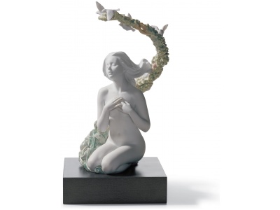 Admiratio Woman Figurine