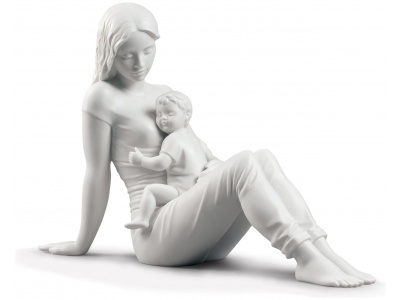 A mother’s love Figurine. Matte White