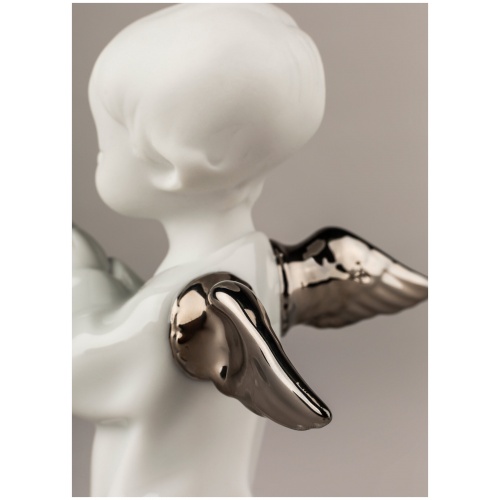 Angel Praying Angel Figurine. Silver Lustre 6