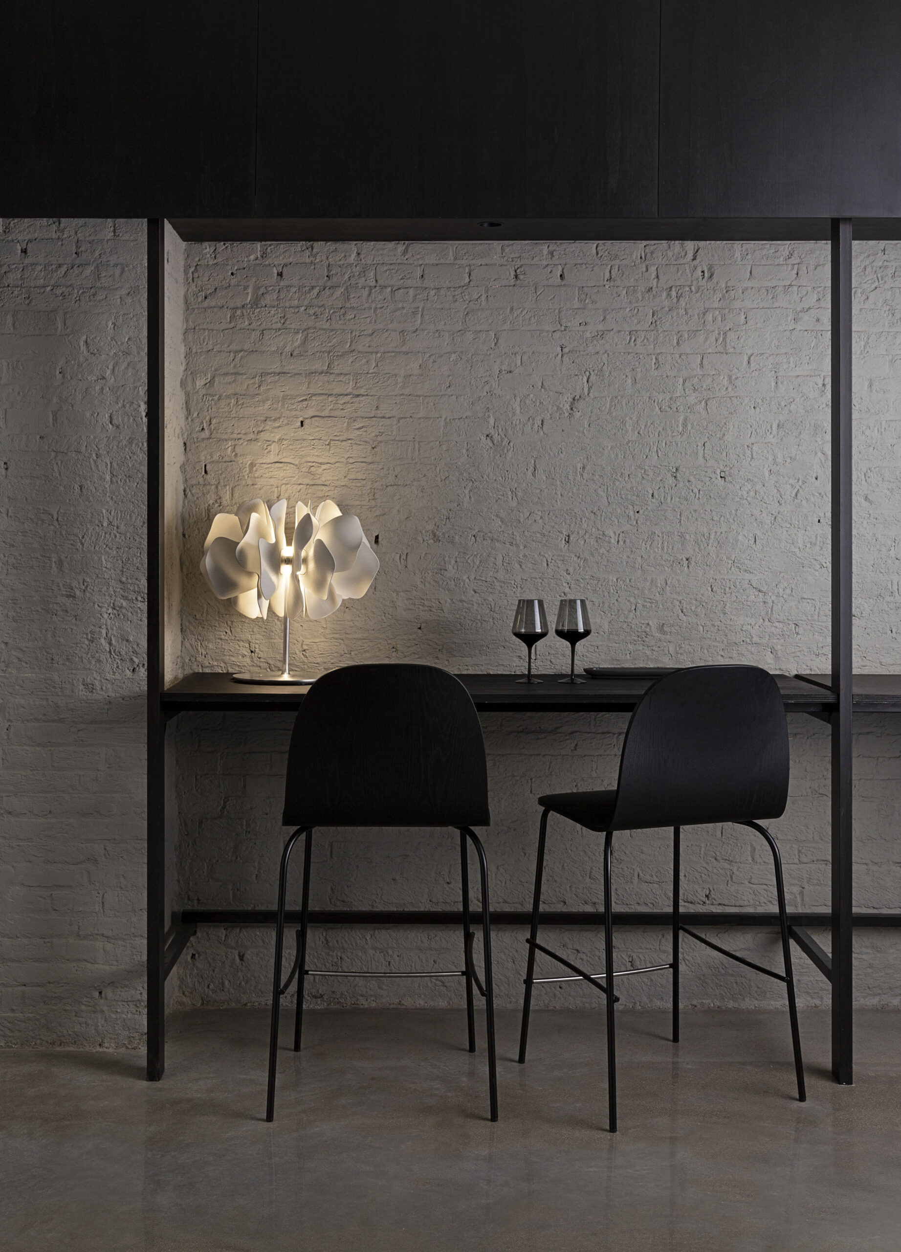 Nightbloom Table Lamp. White. (UK) 6 Nightbloom Table Lamp. White. (UK) 6