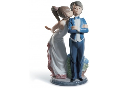 Let’s Make up! Children Figurine