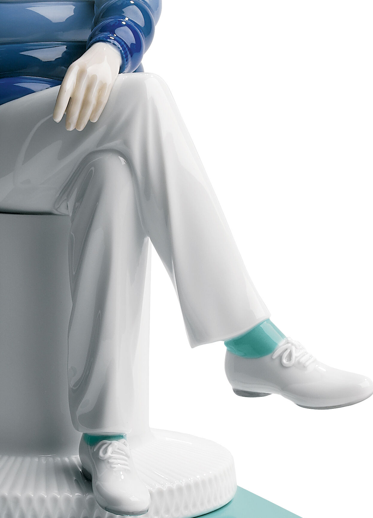 The Lover I Figurine. By Jaime Hayon 8 The Lover I Figurine. By Jaime Hayon 8