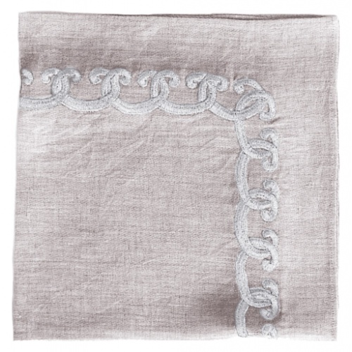 Scallop embroidered napkin 3