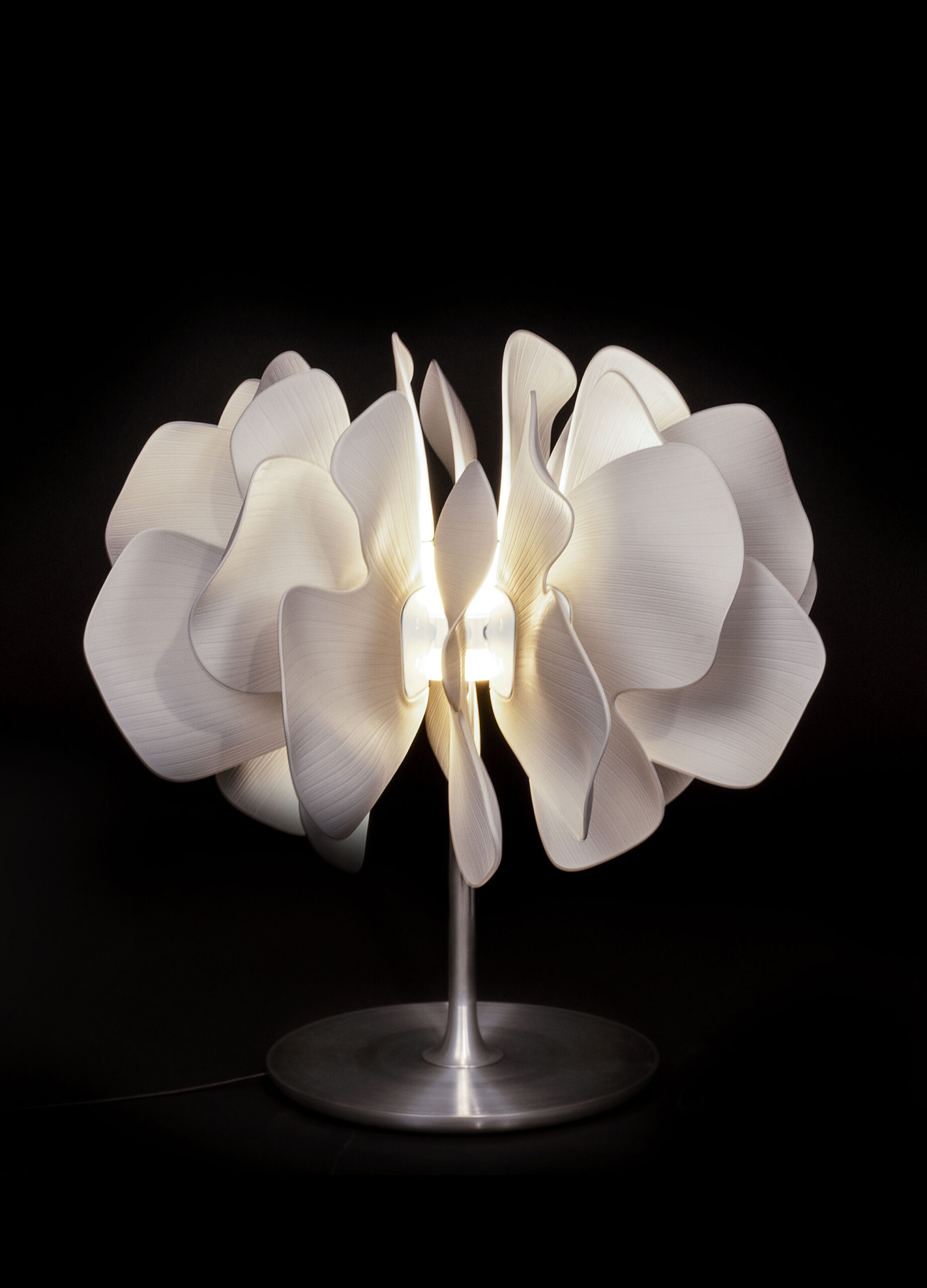 Nightbloom Table Lamp. White. (UK) 5 Nightbloom Table Lamp. White. (UK) 5